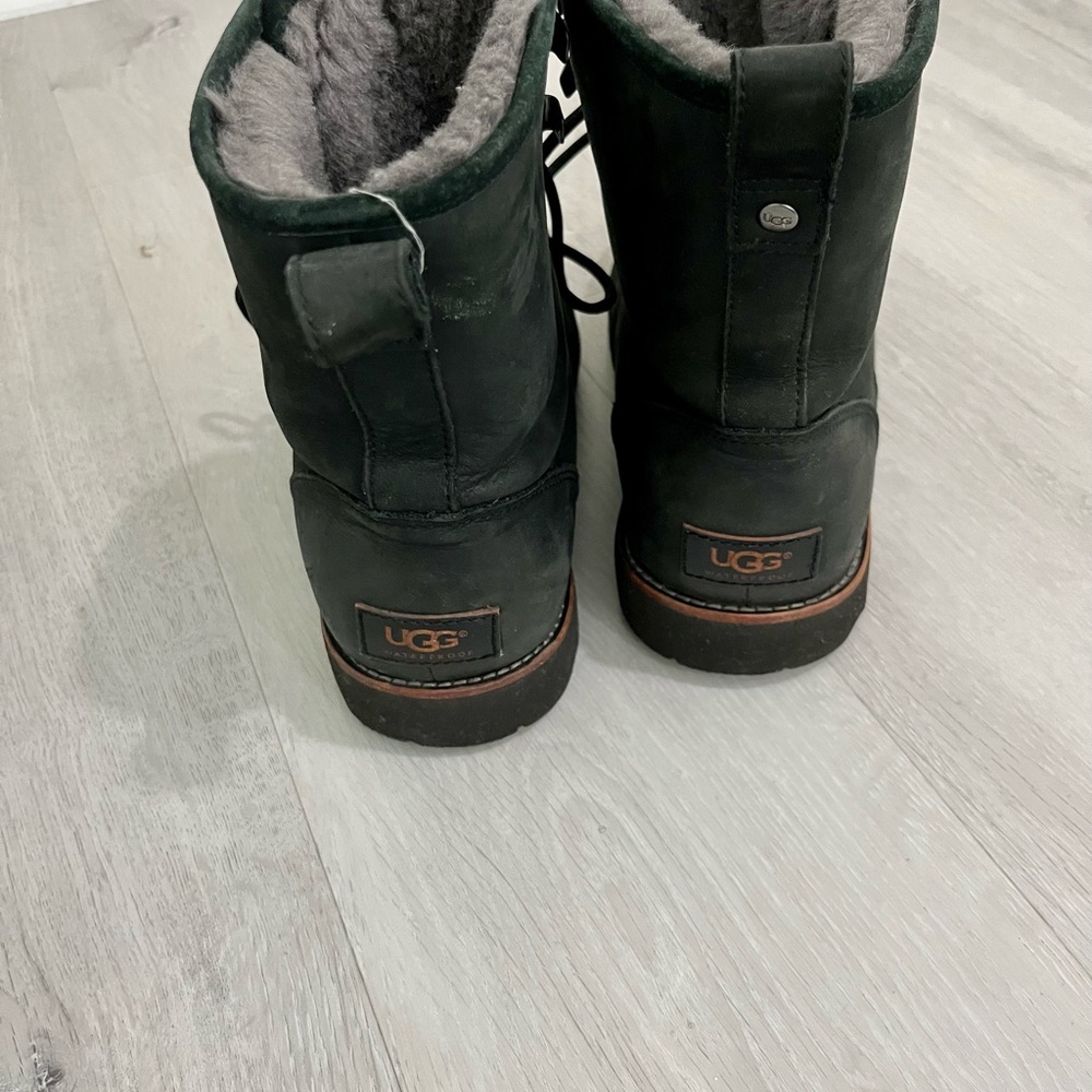 Faux fur lined fleece Sherpa warm winter  Ugg boots, black. Size 10 - Picture 4 of 5